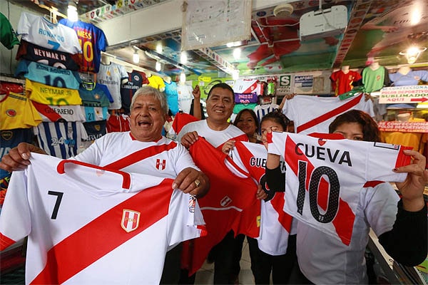 Selección peruana: más de 3 millones de negocios afectados por&nbsp;eliminación