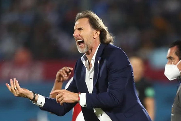 Ricardo Gareca asado por viajes ‘parranderos’ a Barcelona y&nbsp;Qatar