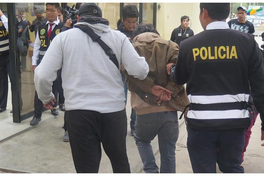 Policía «dateaba» y abastecía de armamento a banda criminal “Los&nbsp;pulpos”