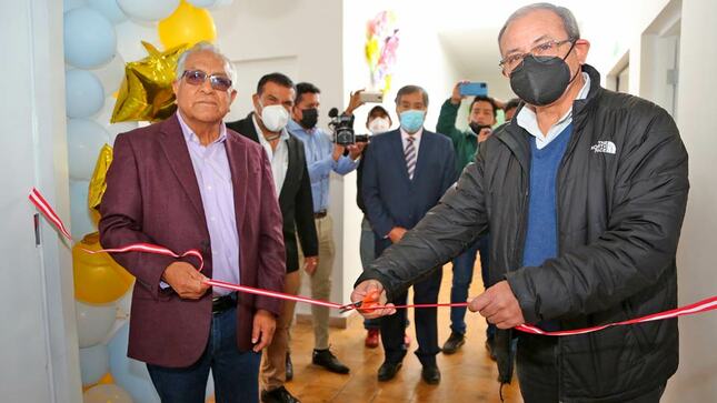 Ricardo Chavarría inaugura primer Centro Hospitalario de Salud Mental y Centro de Salud Comunitario en&nbsp;Barranca