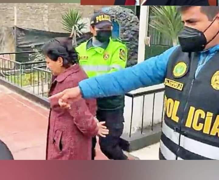 Menor de 14 años confirmó en cámara Gesell que mantuvo una relación sentimental con su profesora, quien fue detenida por presunto acoso&nbsp;sexual