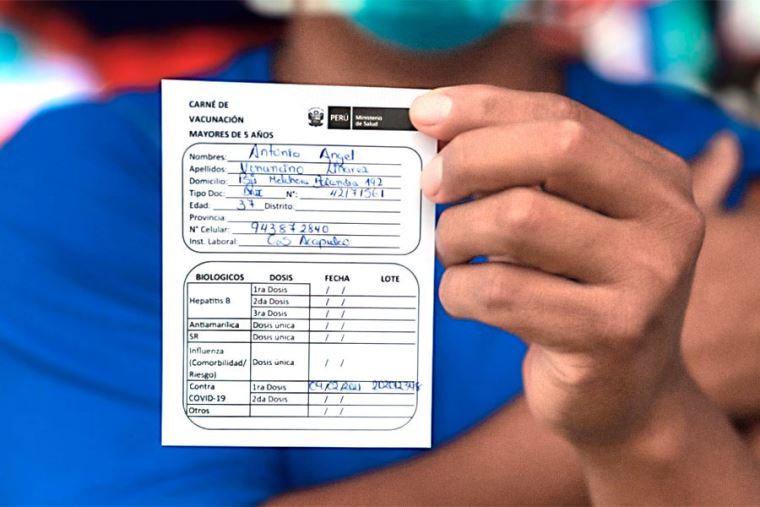 Minsa confirma que presentar el carnet de vacunación ya no será&nbsp;obligatorio