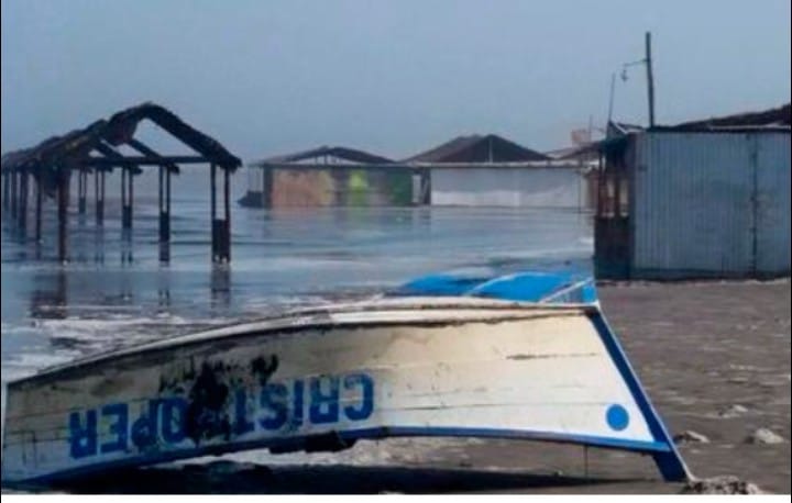 Disponen el cierre de 81 puertos del litoral peruano debido a&nbsp;oleajes