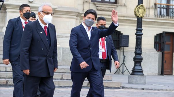 Pedro Castillo se reunió con José Williams en el Congreso por una hora&nbsp;aproximadamente