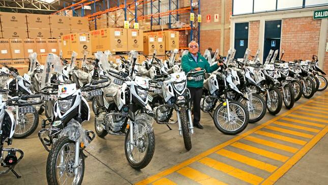 Ricardo Chavarría realiza inspección técnica a las 108 modernas motocicletas adquiridas, para combatir la delincuencia, en la región&nbsp;Lima