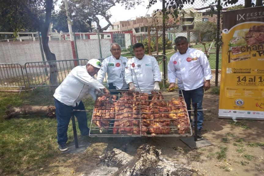 Fiesta gastronómica en Huaral: este viernes 14 empieza el Festival del Chancho al&nbsp;Palo