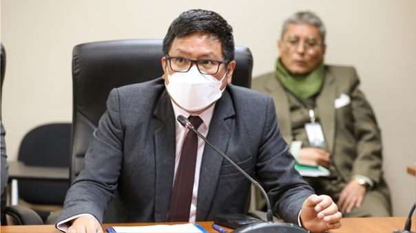 Fiscalía realiza diligencias en clínica vinculada en denuncia contra el removido ministro Jorge&nbsp;López