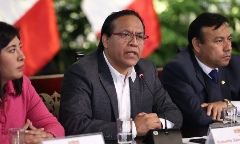 Ministro Roberto Sánchez declarará el viernes en Fiscalía de la&nbsp;Nación