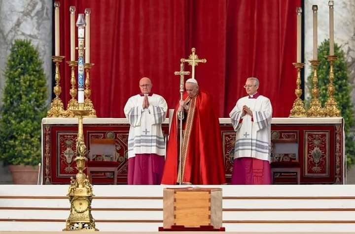 Dieron el último adiós al Papa Emérito Benedicto&nbsp;XVI