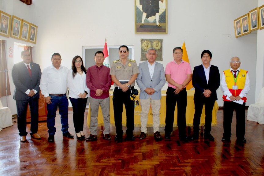 Alcalde provincial Fernando Cárdenas juramentó como presidente del&nbsp;Coprosec