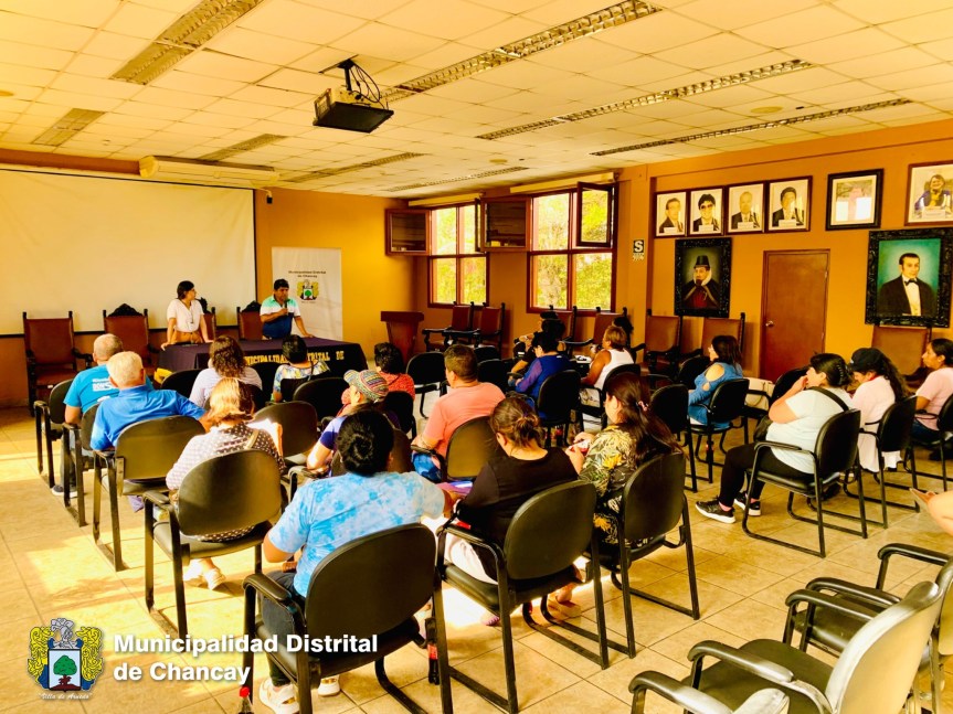 Presentación de Plan Piloto de Residuos Sólidos a juntas vecinales con la finalidad de mejorar el servicio de recolección de los&nbsp;residuos