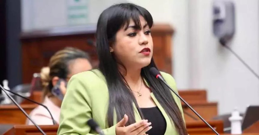 Vivian Olivos: Así como piden que Dina Boluarte se disculpe, exijan que vándalos y azuzadores sean&nbsp;procesados