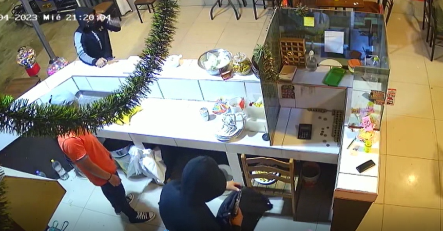 Huaral: PNP captura a dos asaltantes de la pollería&nbsp;“Beckan”