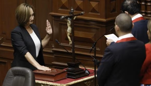 Nelcy Heidinger juró como congresista en reemplazo de Freddy&nbsp;Díaz