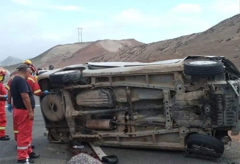 Dos muertos y cinco heridos dejó volcadura de auto en el límite de Paramonga y&nbsp;Huarmey