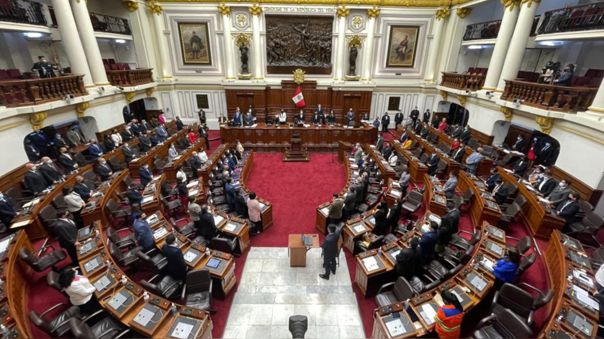 Congresistas viajaron en Año Nuevo con pasajes pagados por el Parlamento cuando no había semana de representación, según&nbsp;Panorama