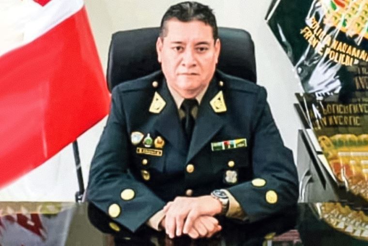 Jorge Angulo es designado nuevo comandante general de la Policía&nbsp;Nacional