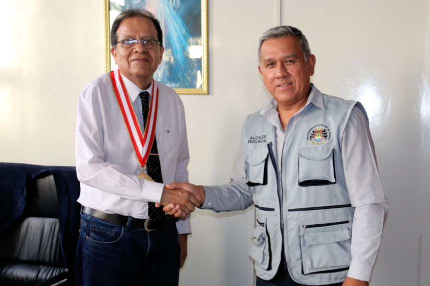 Alcalde de Huaral se reúne con vicerrector de la UNJFSC para próximos convenios de Academia Preuniversitaria y servicio de buses para&nbsp;universitarios