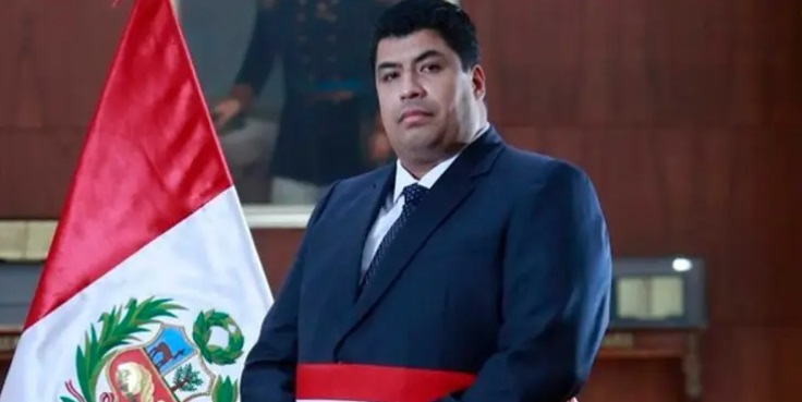 Ministro de Trabajo habría plagiado el 54% de su tesis de&nbsp;doctorado