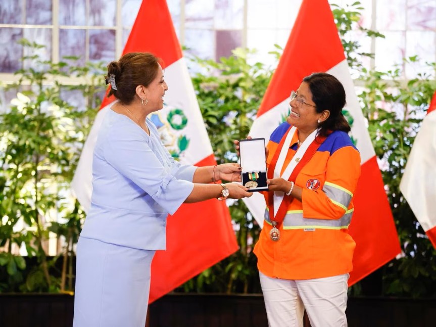 Isabel Cortez, congresista de izquierda y firmante de moción de vacancia, recibió condecoración de Dina&nbsp;Boluarte