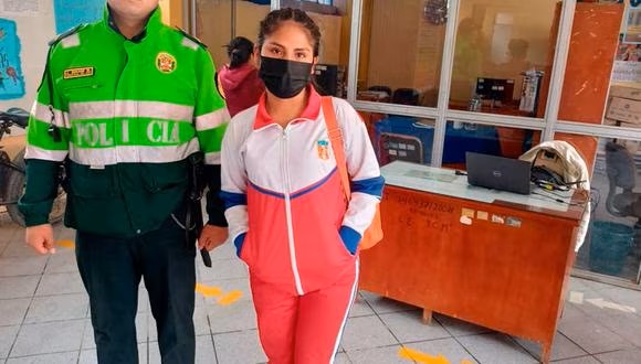 Junín: Mujer de 20 años ingresó a un colegio en Huancayo haciéndose pasar como&nbsp;escolar