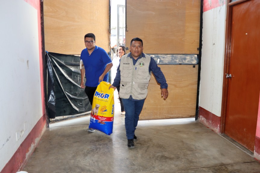 Regidores provinciales visitaron el centro canino municipal, anunciaron proyecto de ordenanza y entregaron donativo de&nbsp;croquetas