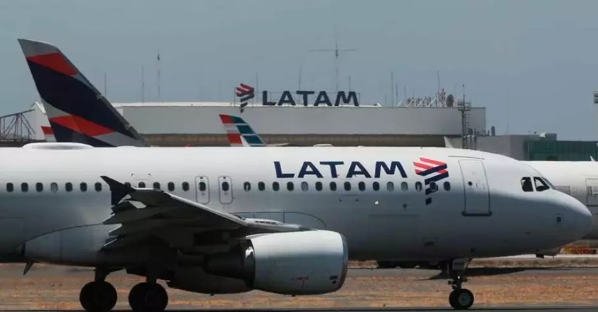 Piloto de aerolínea Latam muere en pleno vuelo entre Miami y Santiago: ¿que sucedió con el&nbsp;viaje?