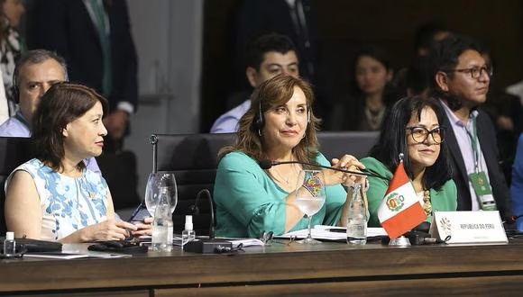 Dina Boluarte invita a  al Perú para profundizar integración con&nbsp;Brasil