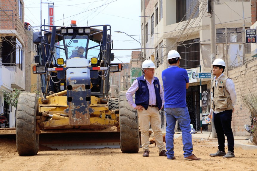 Alcalde Fernando Cárdenas inspeccionó las cuatro obras que su gestión ejecuta en&nbsp;simultáneo