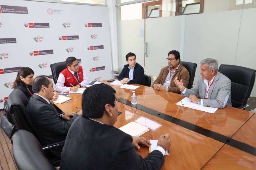 Alcalde provincial se reúne en sede de la PCM para coordinar ejecución del PAT y PDU de&nbsp;Huaral