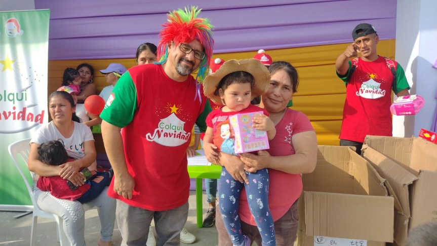 Minera Colquisiri hace sonreír a niños de AH. San Martín con entrega de juguetes por&nbsp;navidad