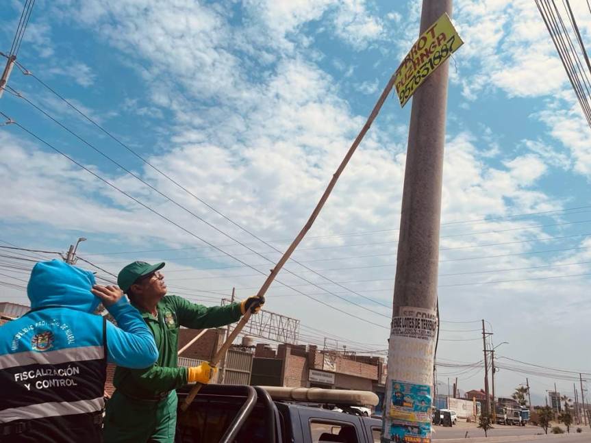 Municipalidad Provincial de Huaral desarrolló campaña de limpieza de postes a fin de mejorar la&nbsp;ciudad