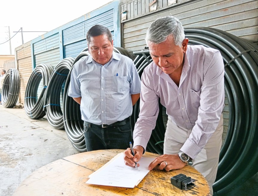 Fernando Cárdenas entregó materiales en favor de proyecto de reforestación en la comunidad de&nbsp;Pirca