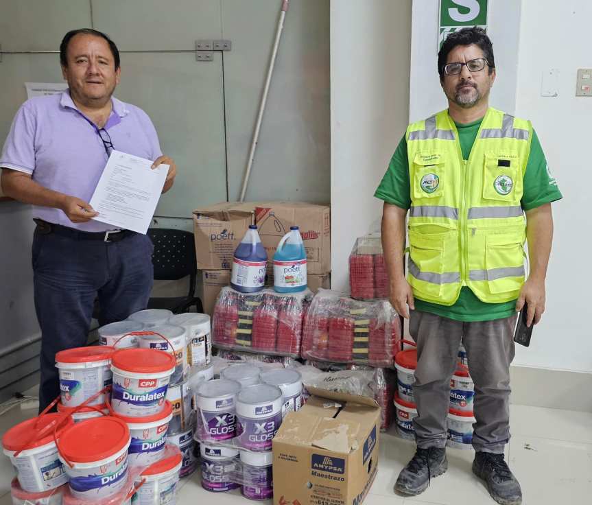 Con materiales y diversos productos Colquisiri apoyó con pintura para el mantenimiento del Instituto Tecnológico De&nbsp;Huando