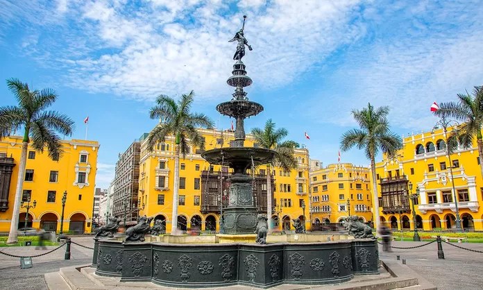 Lima celebra sus 489 años con cultura y música en la Plaza de&nbsp;Armas