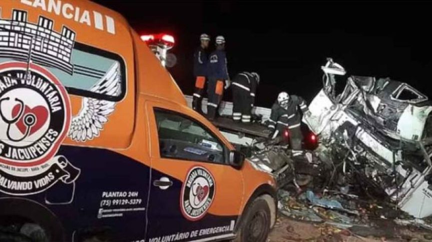 Brasil: choque frontal entre autobús y camión deja 25&nbsp;muertos