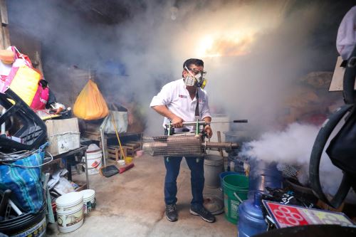 Gobierno aprueba declaración de emergencia sanitaria a 20 regiones por un plazo de 90 días debido al incremento del&nbsp;dengue