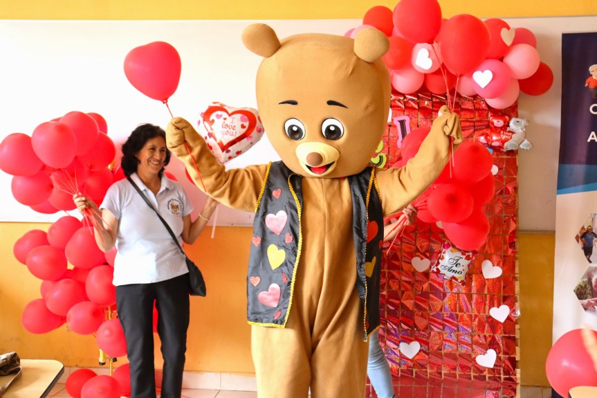 «Momento de amor» un espacio dirigido a los adultos mayores del CIAM de&nbsp;Huaral