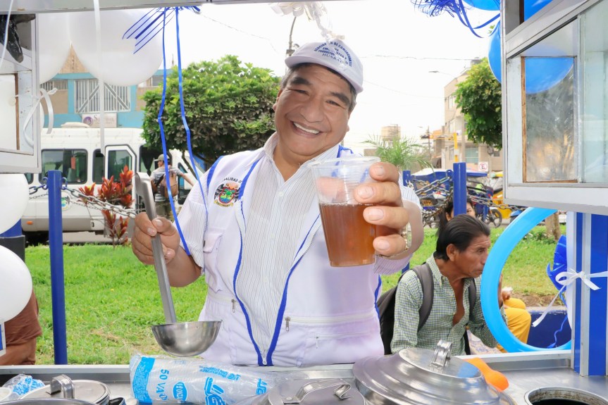 Emolienteros huaralinos conmemoran su día con gran concentración en la plaza Centenario de&nbsp;Huaral