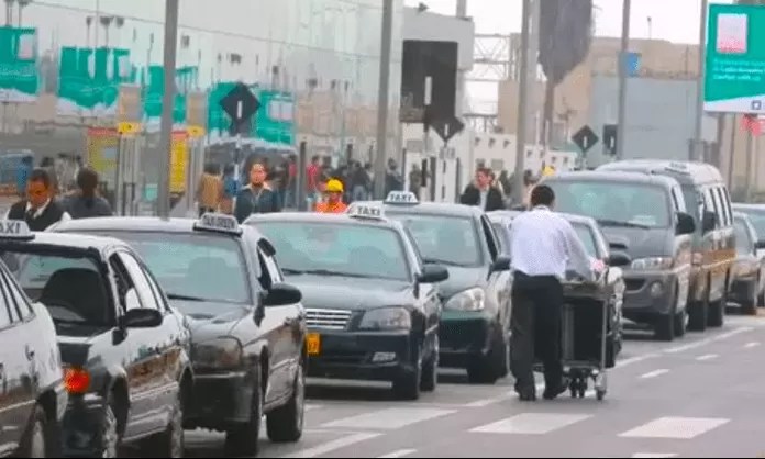Más de 200 taxistas del aeropuerto tienen graves denuncias por robo, violación, secuestro y&nbsp;más