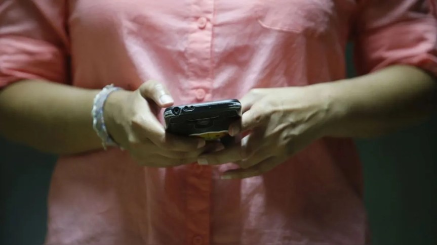 Policía detiene a una enfermera y su pareja acusados de integrar una banda de&nbsp;extorsionadores