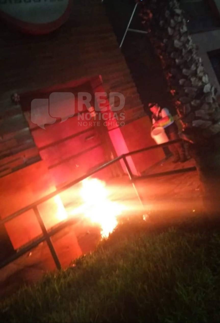 Desconocidos prenden fuego a discoteca&nbsp;D’Rumba