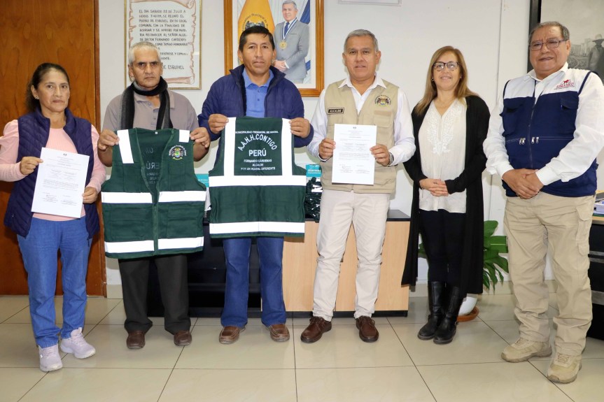 Comuna huaralina implementa con accesorios al Comité de Autodefensa de «Contigo&nbsp;Perú»