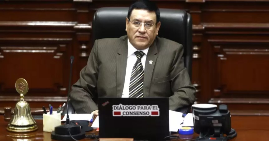 Alejandro Soto anuncia que Mesa Directiva «reexaminará» aumento de asignación por&nbsp;representación