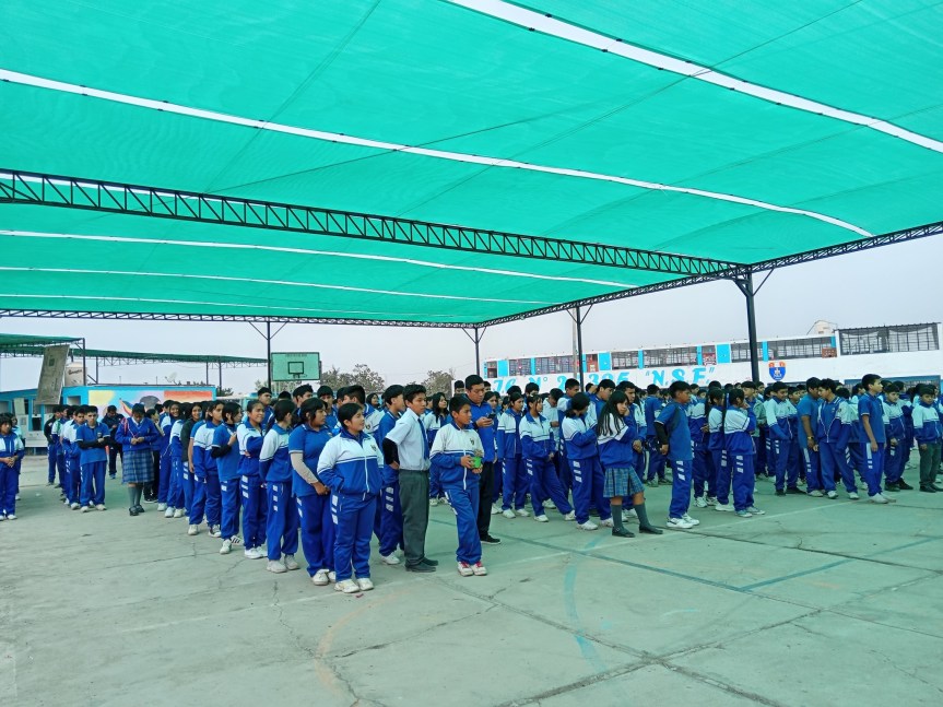 Colquisiri cumplió con entrega en donación del toldo para patio principal de la I.E. Nuestra Señora de Fátima de&nbsp;Quepepampa