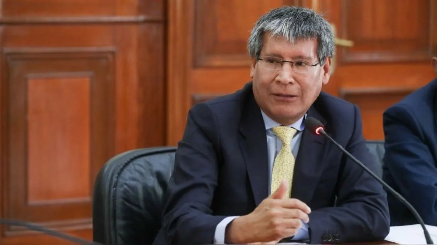 Gobernador regional de Ayacucho, Wilfredo Oscorima, continuará siendo investigado por caso&nbsp;‘Rolex’