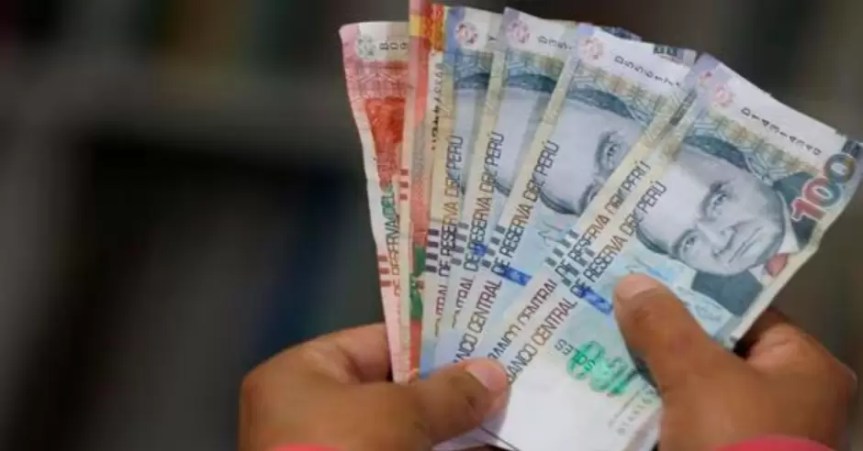 ¡Atención! Aprueban aguinaldo de S/300 por Fiestas Patrias: ¿Quiénes pueden&nbsp;cobrarlo?