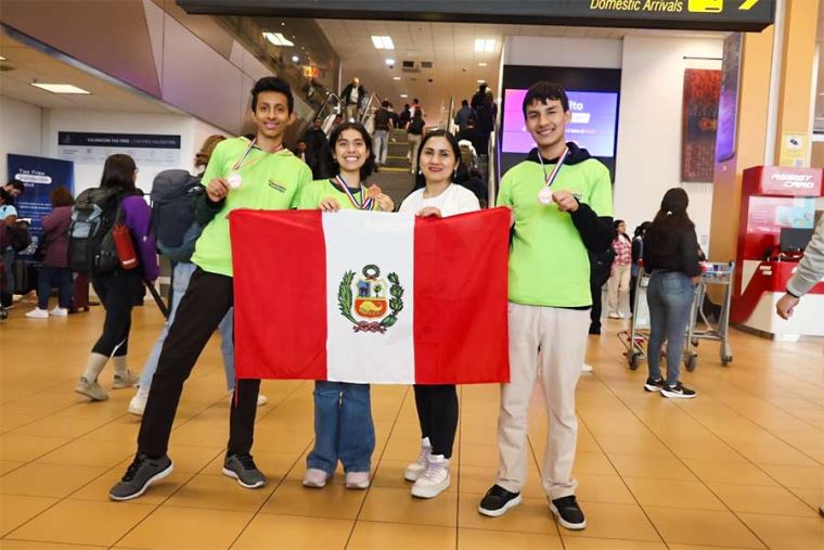 Estudiantes del COAR San Martín vuelven al Perú con medalla de bronce ganada en Corea del&nbsp;Sur