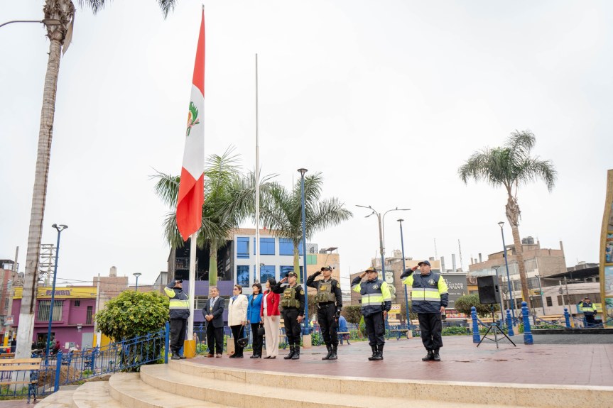 En conmemoración al Día del Niño y Día Mundial del Folclore se realizó ceremonia de izamiento en&nbsp;Huaral