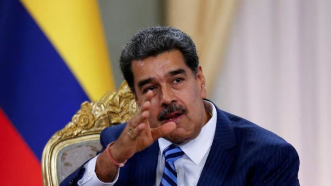 «Fuera WhatsApp de Venezuela»: Maduro le declaró la guerra a otro&nbsp;enemigo